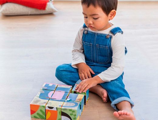 Puzle goula cubos de carton animales selva 6 escenas diferentes 9 piezas