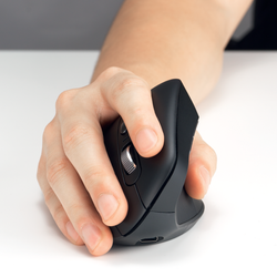 Ratón óptico Kensington Ergonómico recargable MY630 EQ, negro