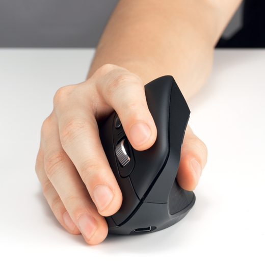 Ratón óptico Kensington Ergonómico recargable MY630 EQ, negro