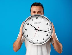 Reloj q-connect de pared plastico oficina redondo 50 cm marco cromado