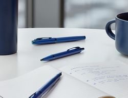 Roller parker im professionals monochrome blue en estuche de regalo