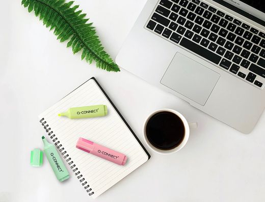 Rotulador q-connect fluorescente pastel punta biselada estuche de sobremesa 8 colores surtidos