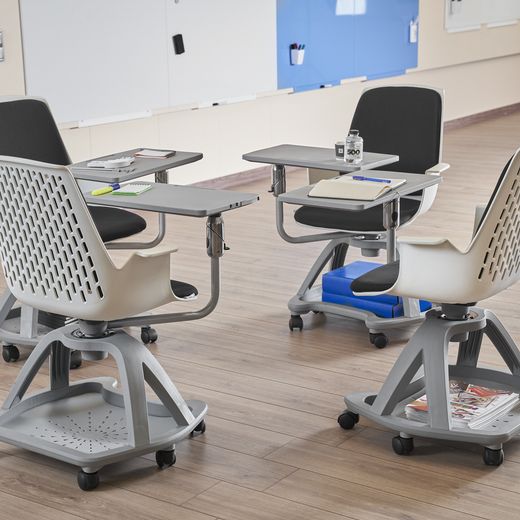 Silla Confidente Con Ruedas Y Pala Escritura Tapizado Verde