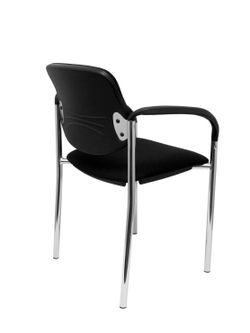 Silla fija Villalgordo bali negro chasis cromo con brazos