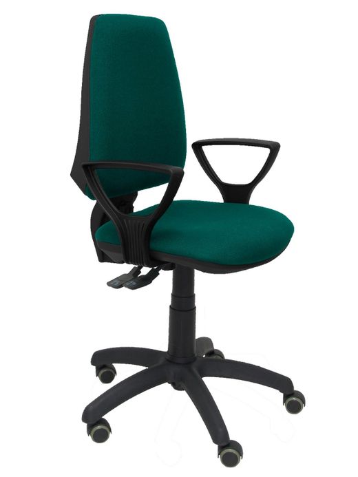 Silla Operativa de oficina Elche S bali verde claro brazos fijos ruedas de parquet