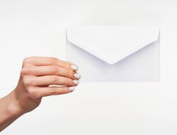 Sobre liderpapel blanco con fondo 95x162 mm engomado solapa de pico caja de 500 unidades