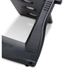 Soporte Kensington Smartfit® Easy Riser® para portátil con ventilación, negro