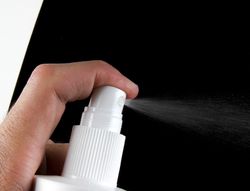 Spray Q-Connect Limpiador de Pizarras Blancas Bote de 250 Ml.