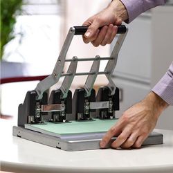 Taladradora Rexel HD4150 4 agujeros plata/negra