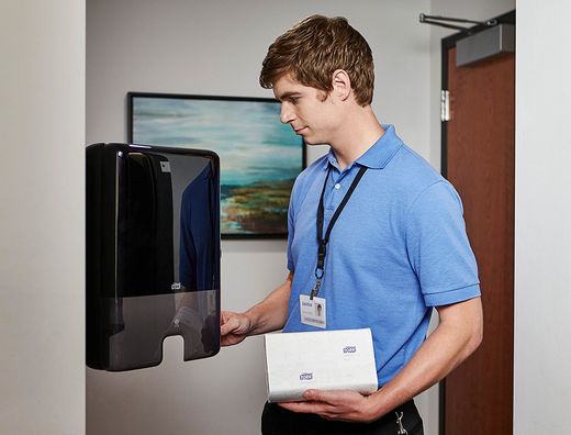 Toalla de Papel Engarzada 2 Capas 21X33 cm Paquete de 136 Unidades para Dispensador H2