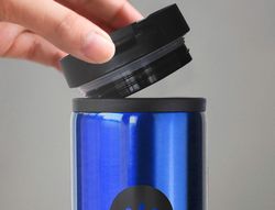 Vaso antartik acero inoxidable con tapa dosificador de seguridad y base acolchada 290 ml 4880AZUL