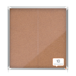 Vitrina NOBO Premium Plus de puerta corredera fondo de corcho 12 x A4 hojas