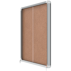 Vitrina NOBO Premium Plus de puerta corredera fondo de corcho 15 x A4 hojas