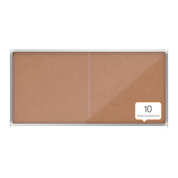 Vitrina NOBO Premium Plus de puerta corredera fondo de corcho 27 x A4 hojas